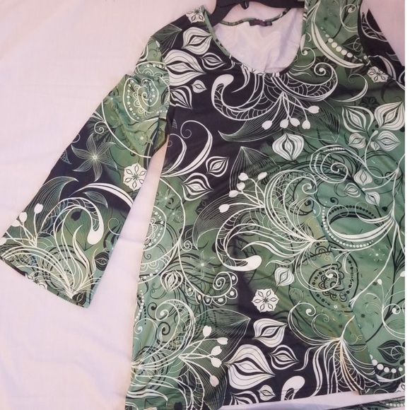 ✨Azalea Tunic Top - Picture 3 of 3